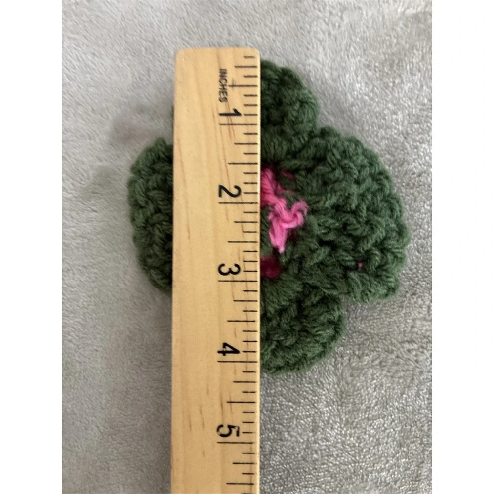 Handmade Two Color Flower Green Pink Crochet New